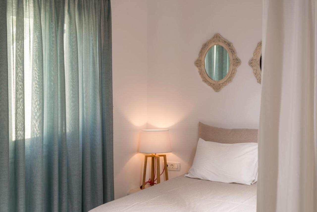 Hermes Hotel Kamári Exteriér fotografie